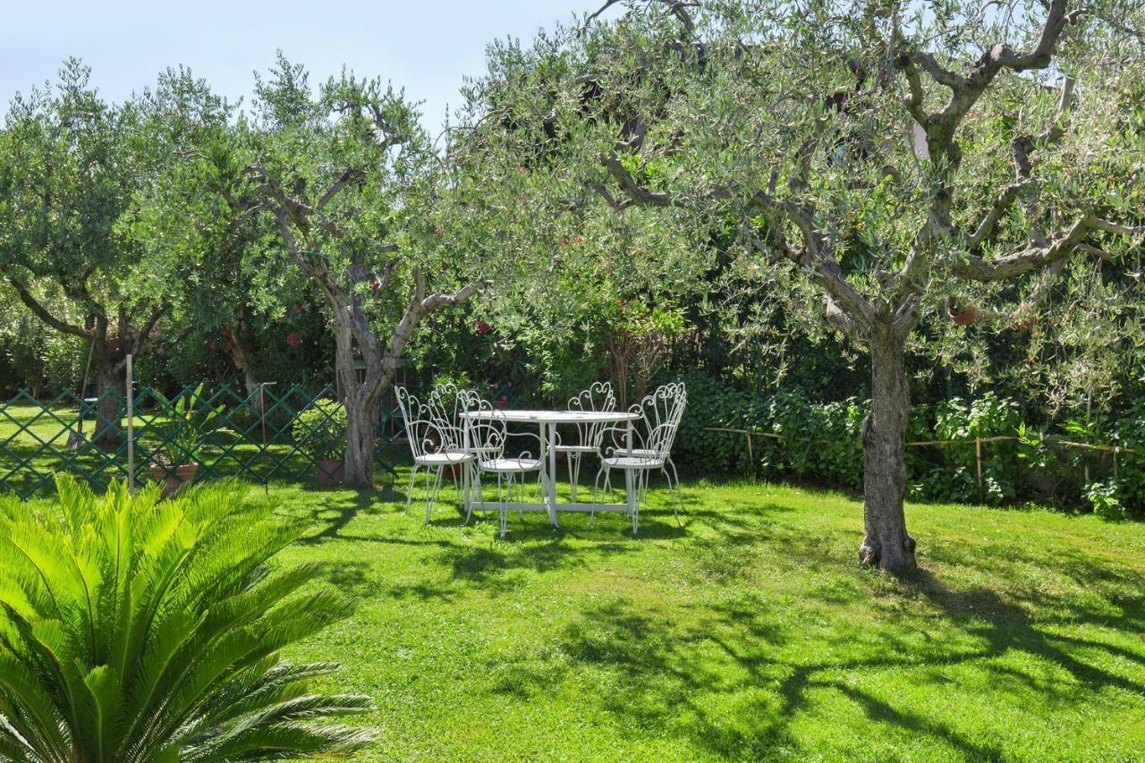 Villa Aurora-Holiday Home Apt 2 Bardolino Zewnętrze zdjęcie