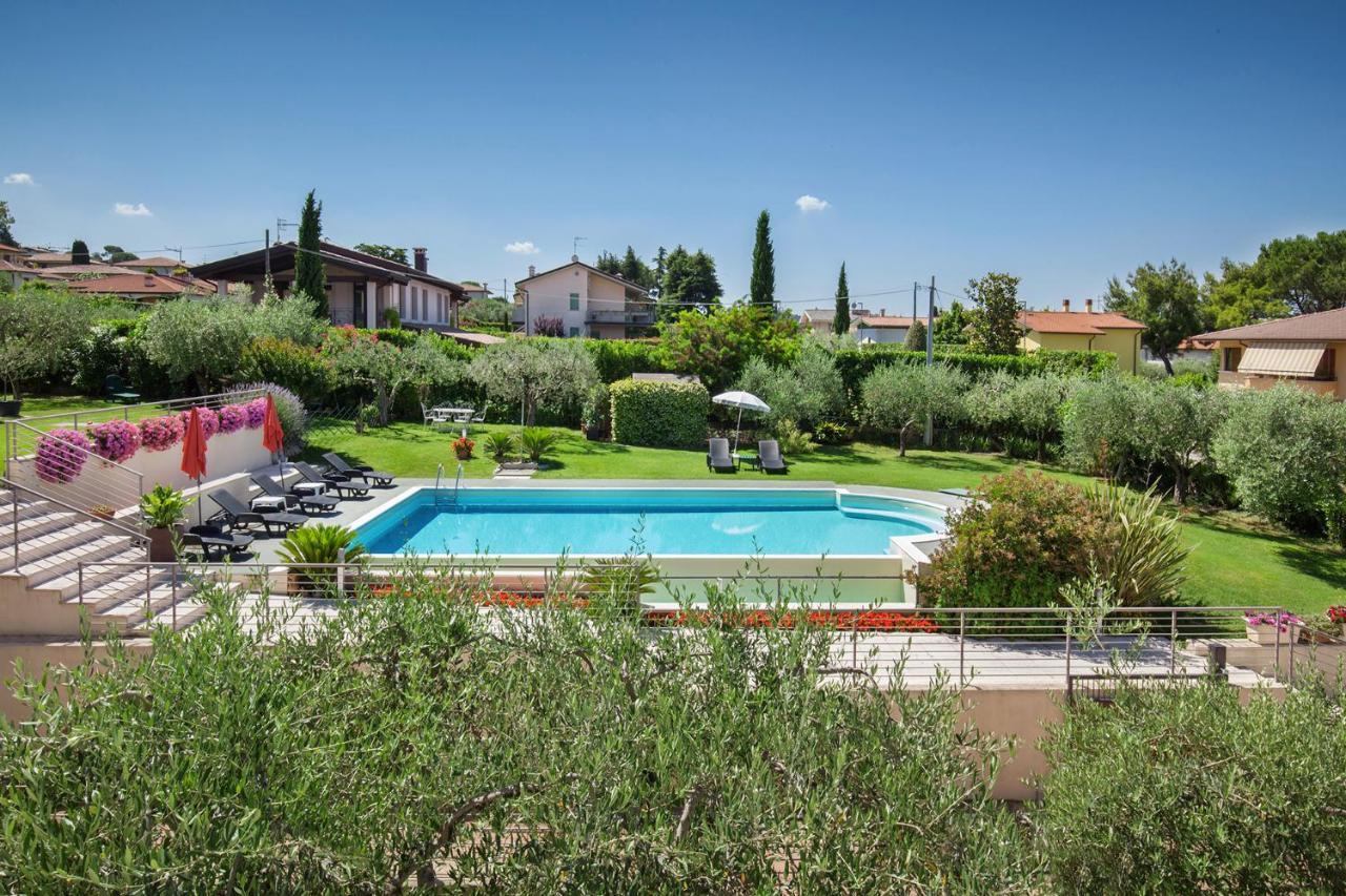 Villa Aurora-Holiday Home Apt 2 Bardolino Zewnętrze zdjęcie